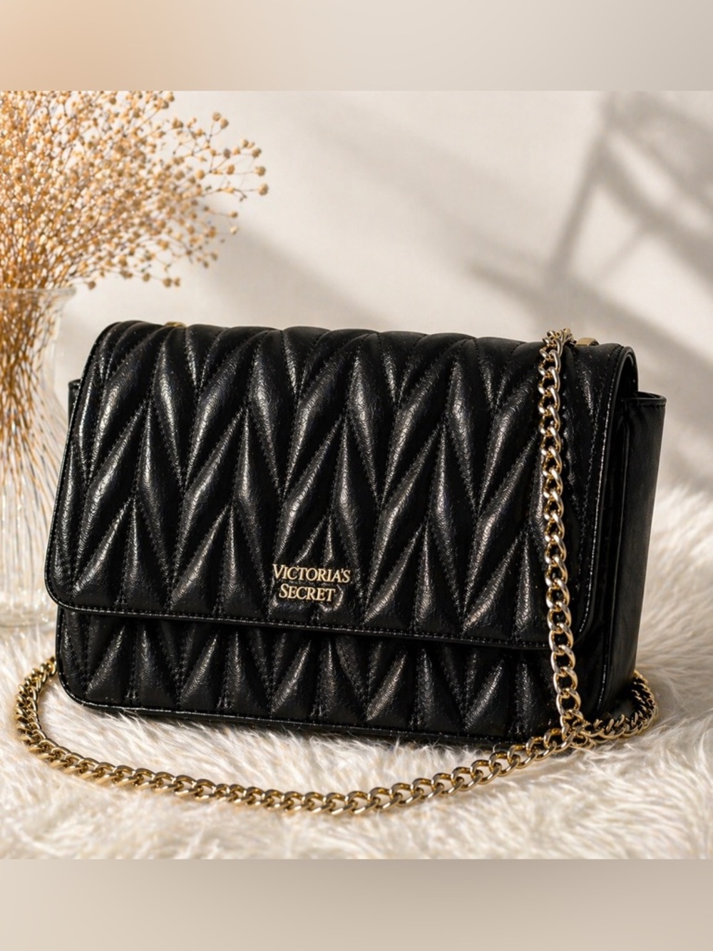 Victoria’s Secret Quilted Black Bag Gold Chain Adjustable Chic Crossbody